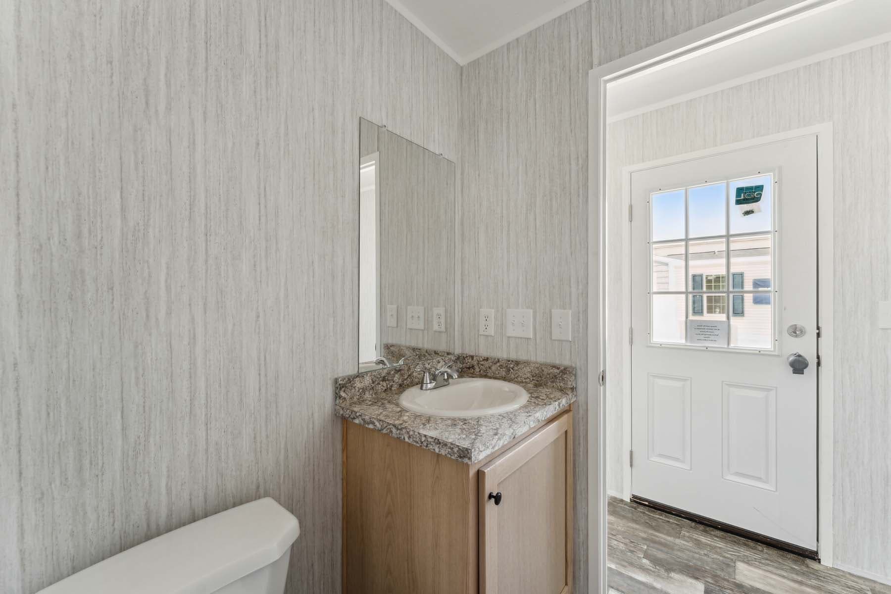 Keuka bathroom home features