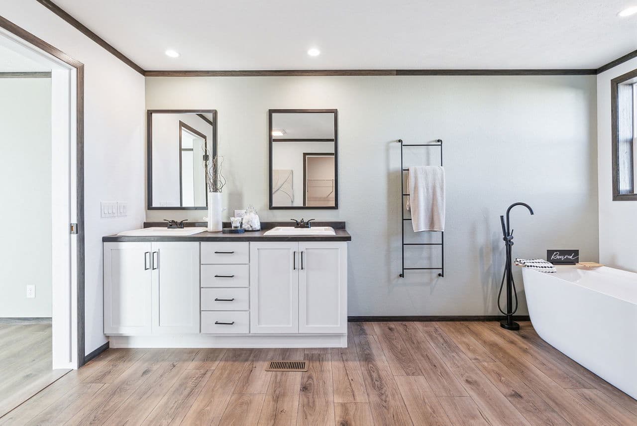 Bravery 2027 (5 bed) bathroom home features