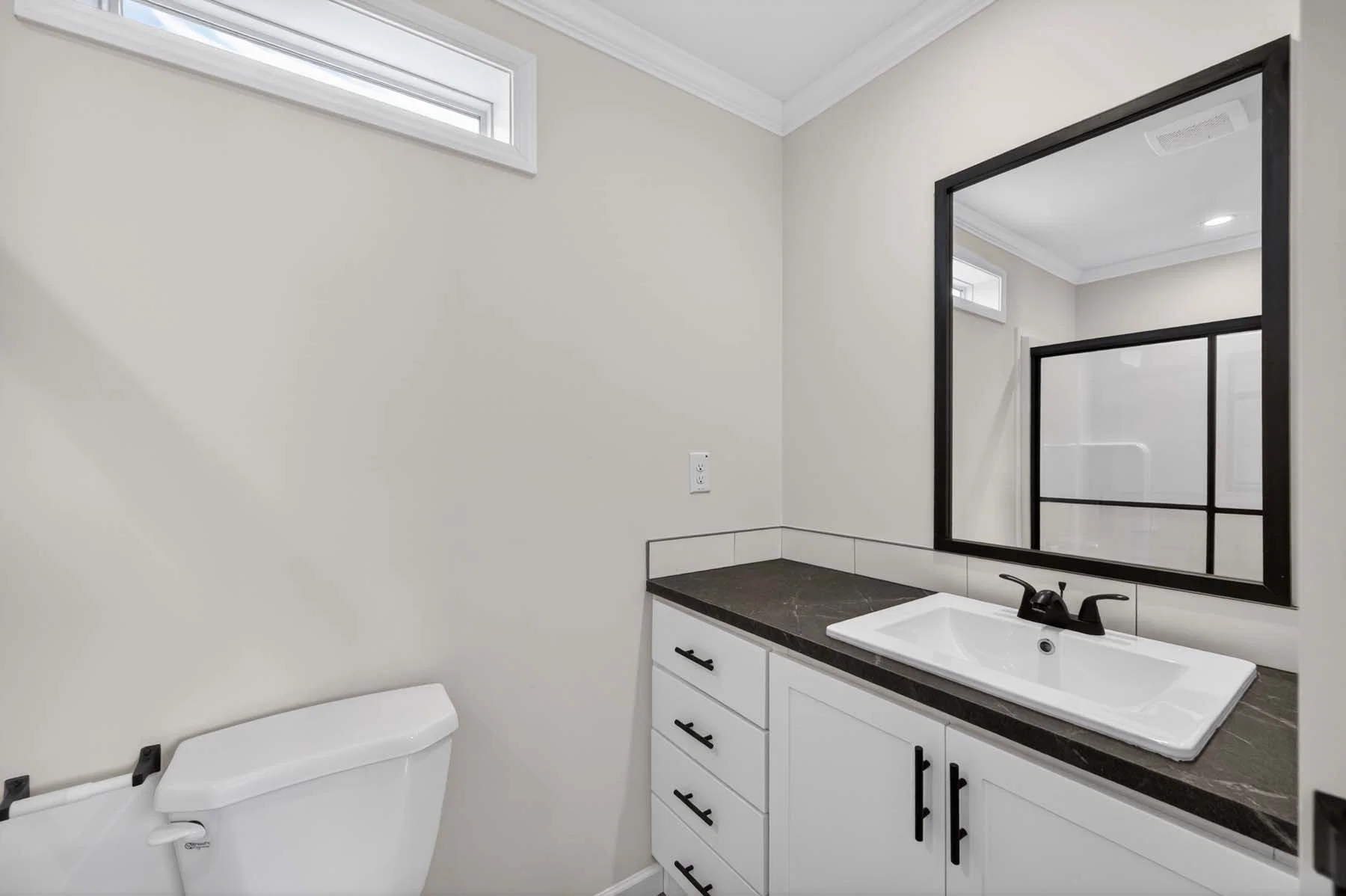 Symphony 641 bathroom home features