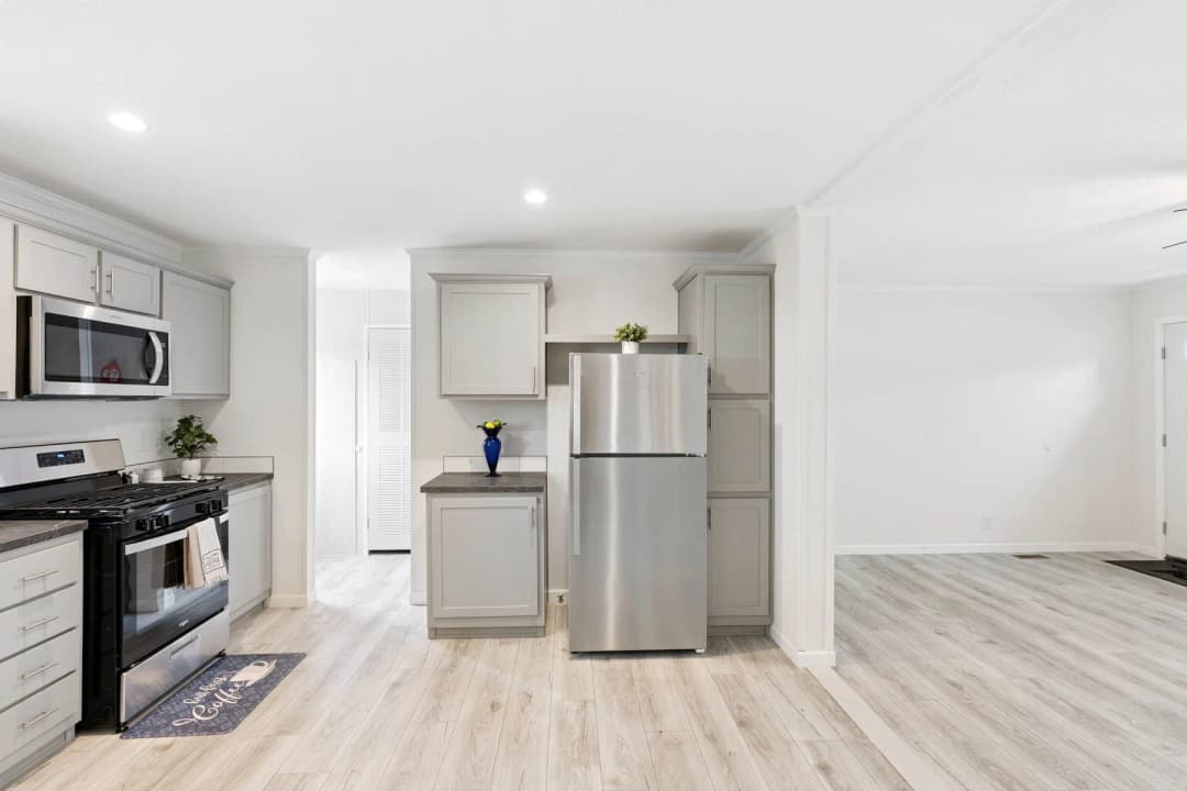 Moosehead kitchen home features