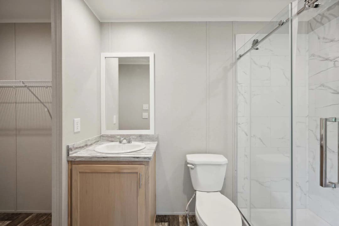 Placid 3 bathroom home features