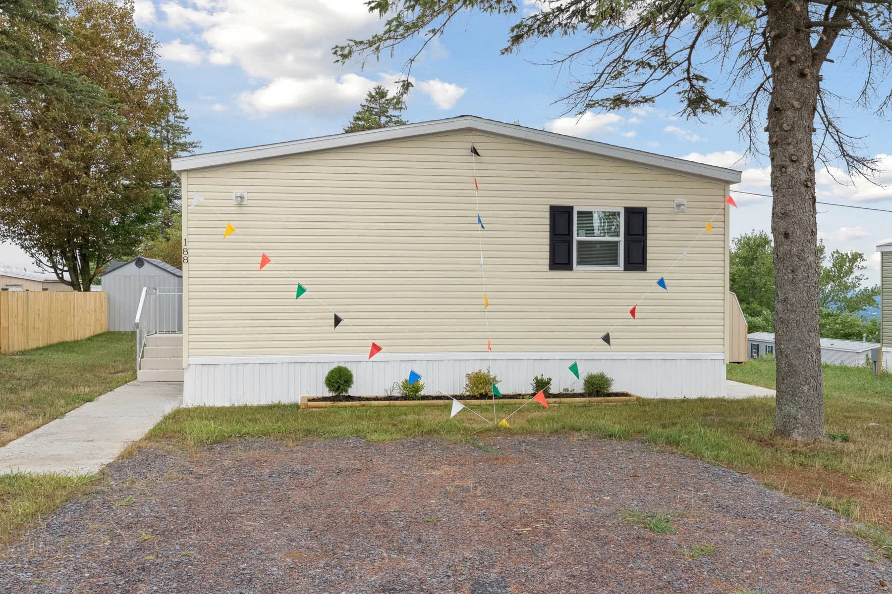 Moosehead exterior home features