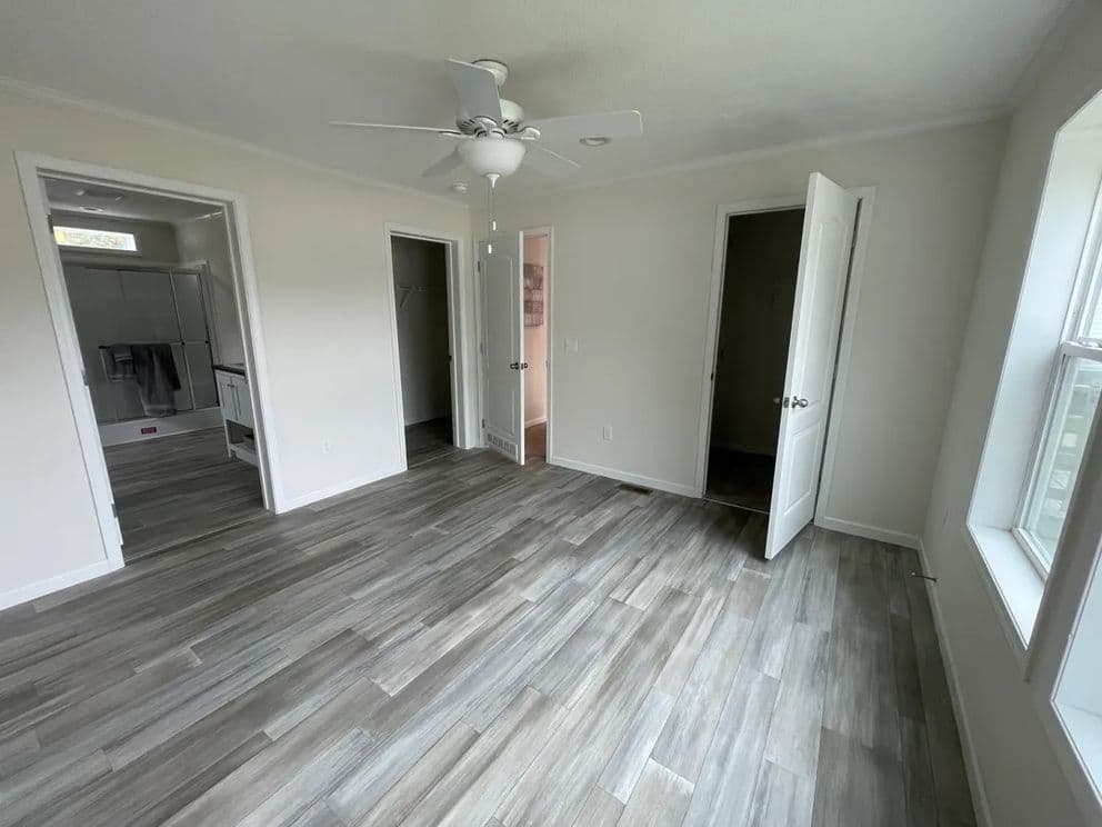 Moonstone bedroom home features