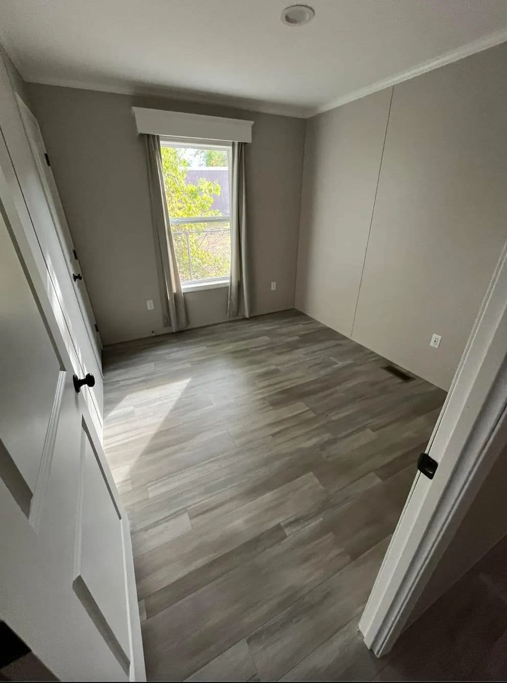 Peridot 60 bedroom home features