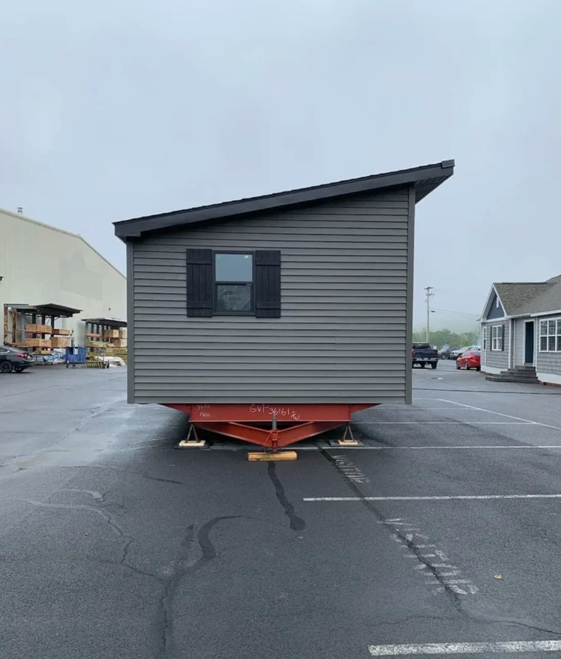 Zk-1100 elevation and exterior home features