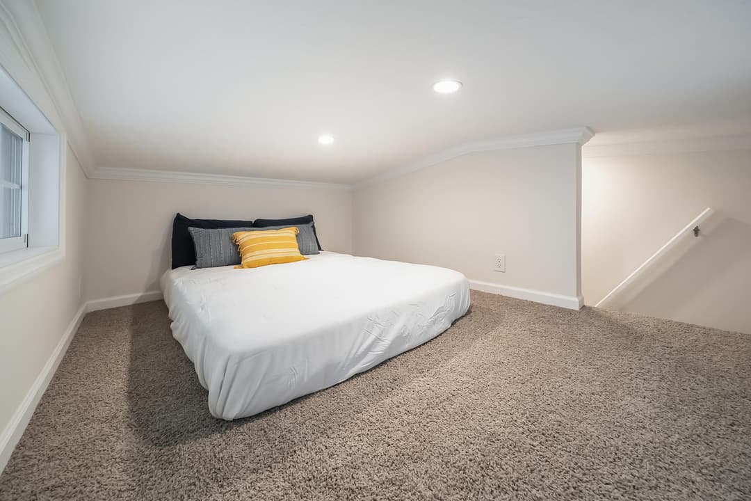 Shore park 1969sl interior home features