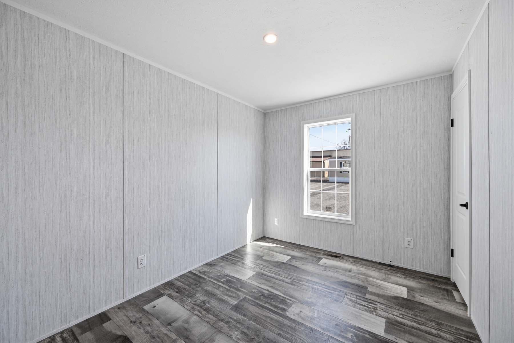 Devotion 940 bedroom home features