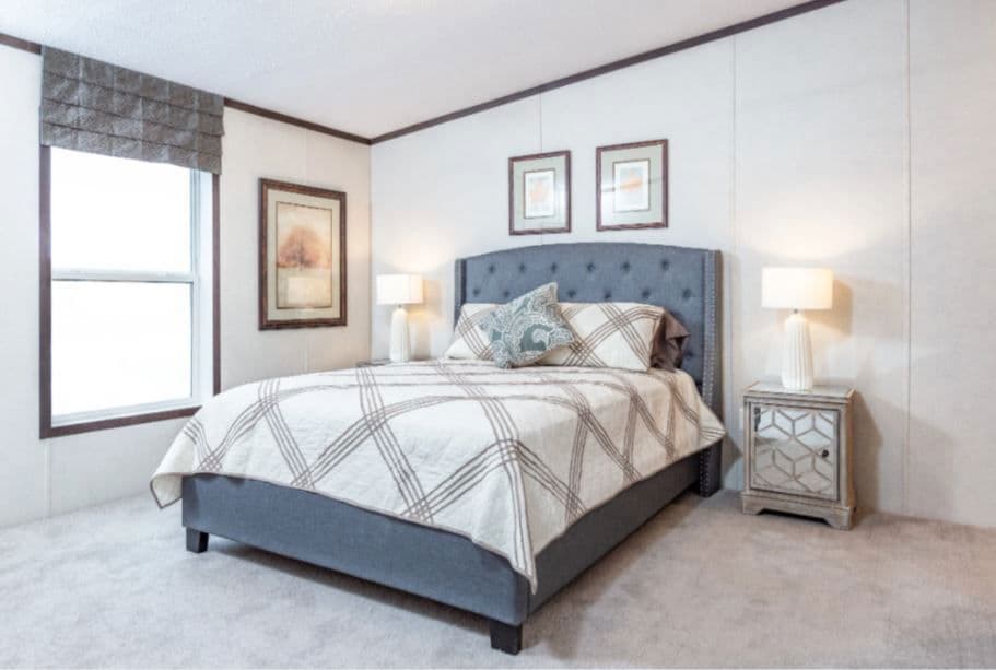 Zircon bedroom home features