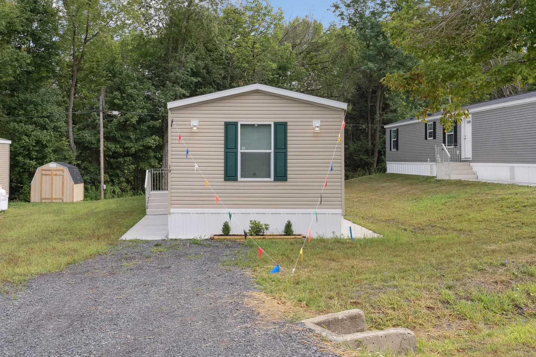 Placid 2 elevation and exterior home features