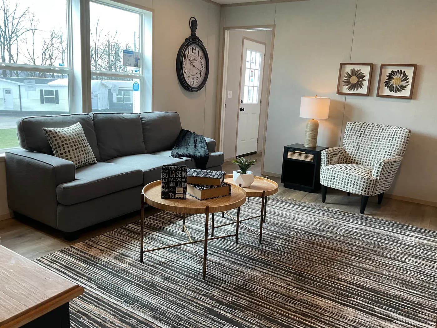 Emerald interior home features