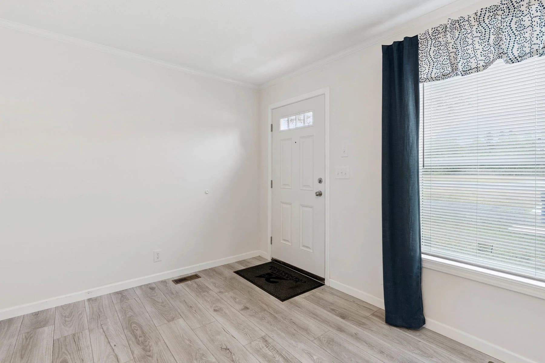 Moosehead interior home features