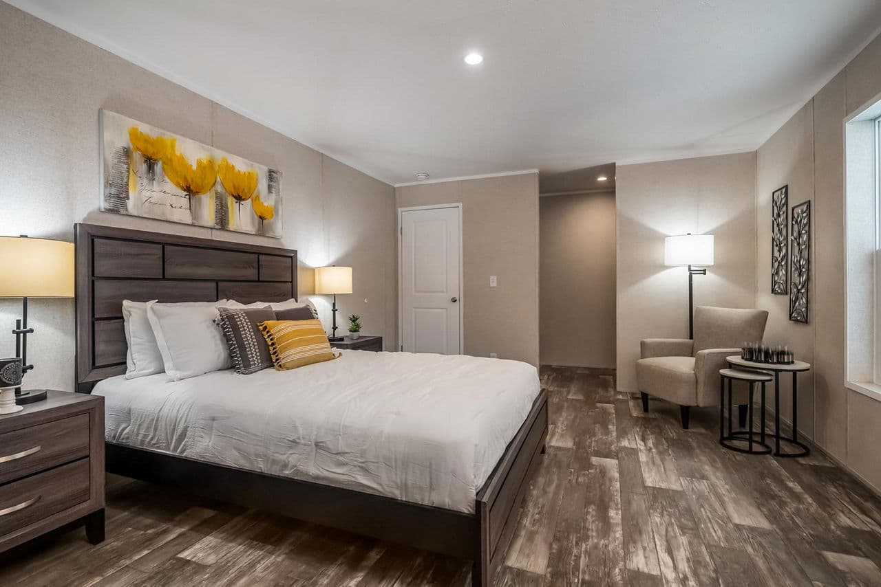 Pinnacle 3904 bedroom home features