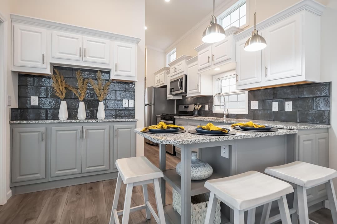 Shore park 1969sl kitchen home features