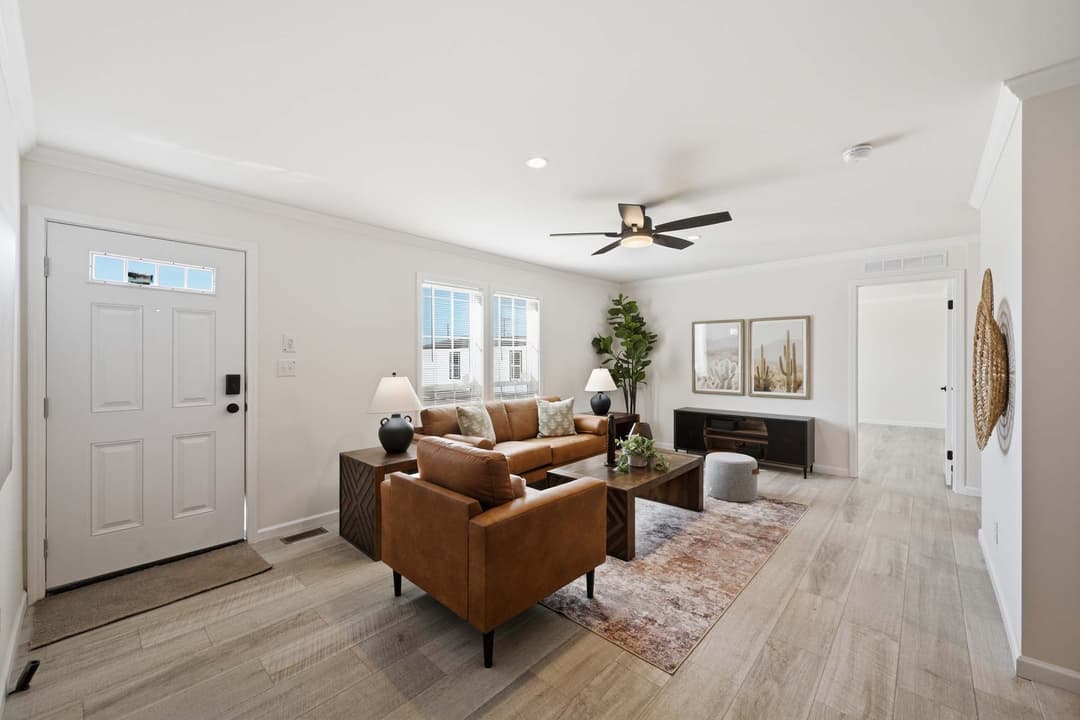 Abundance 1600 interior home features