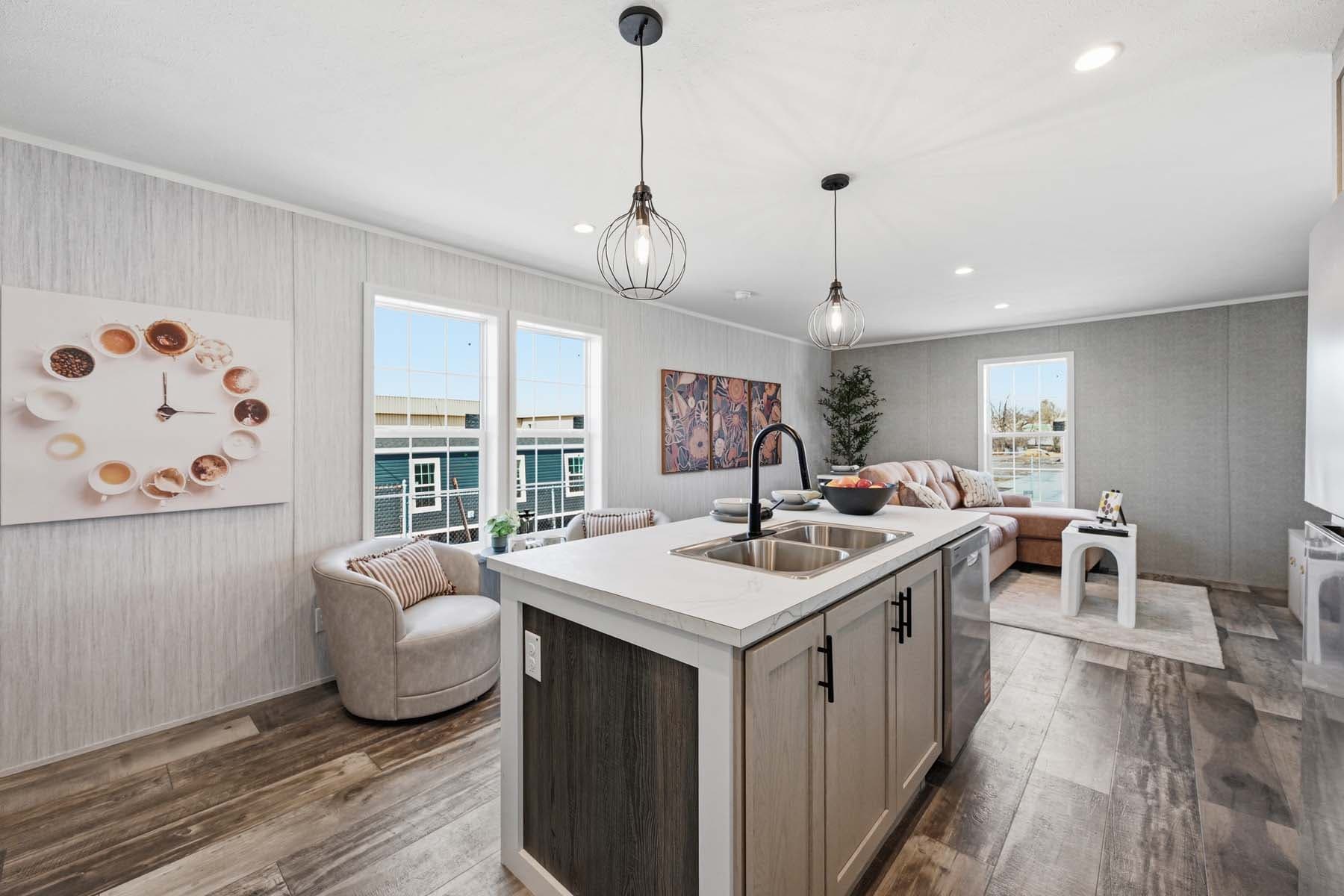 Devotion 940 interior home features