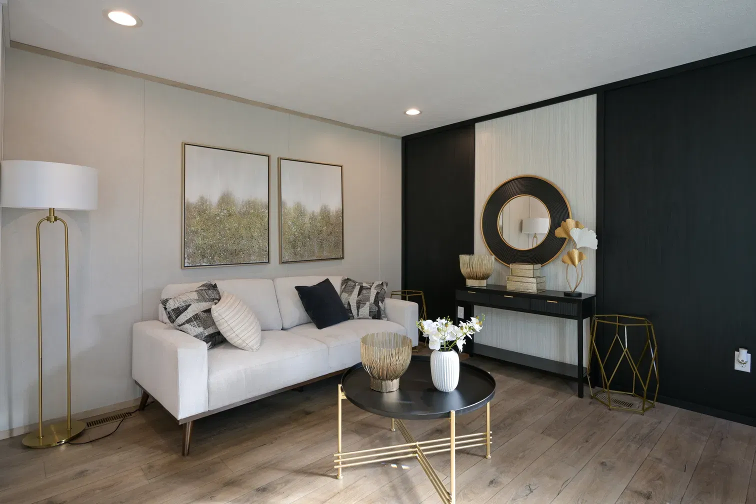 Tiger's eye interior home features