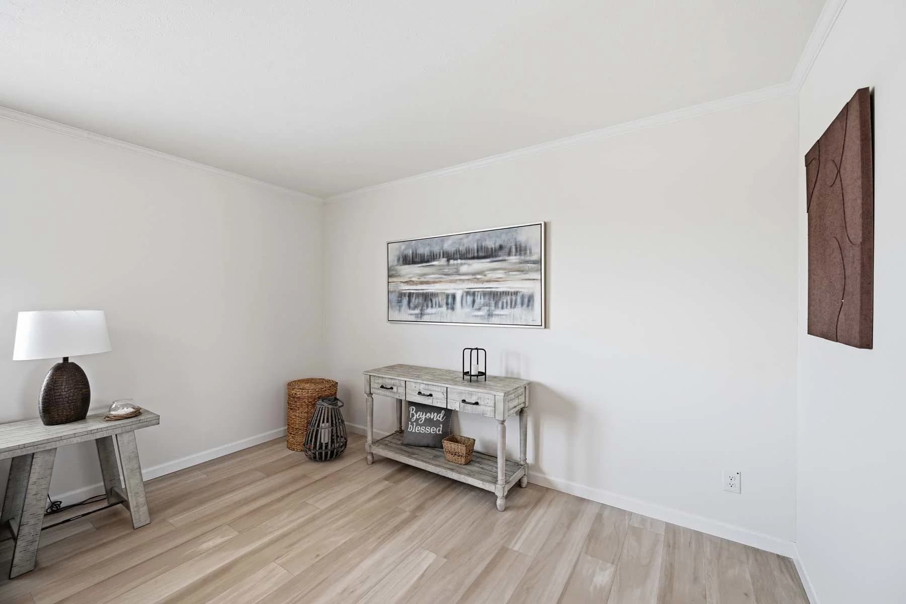 Ontario bedroom home features