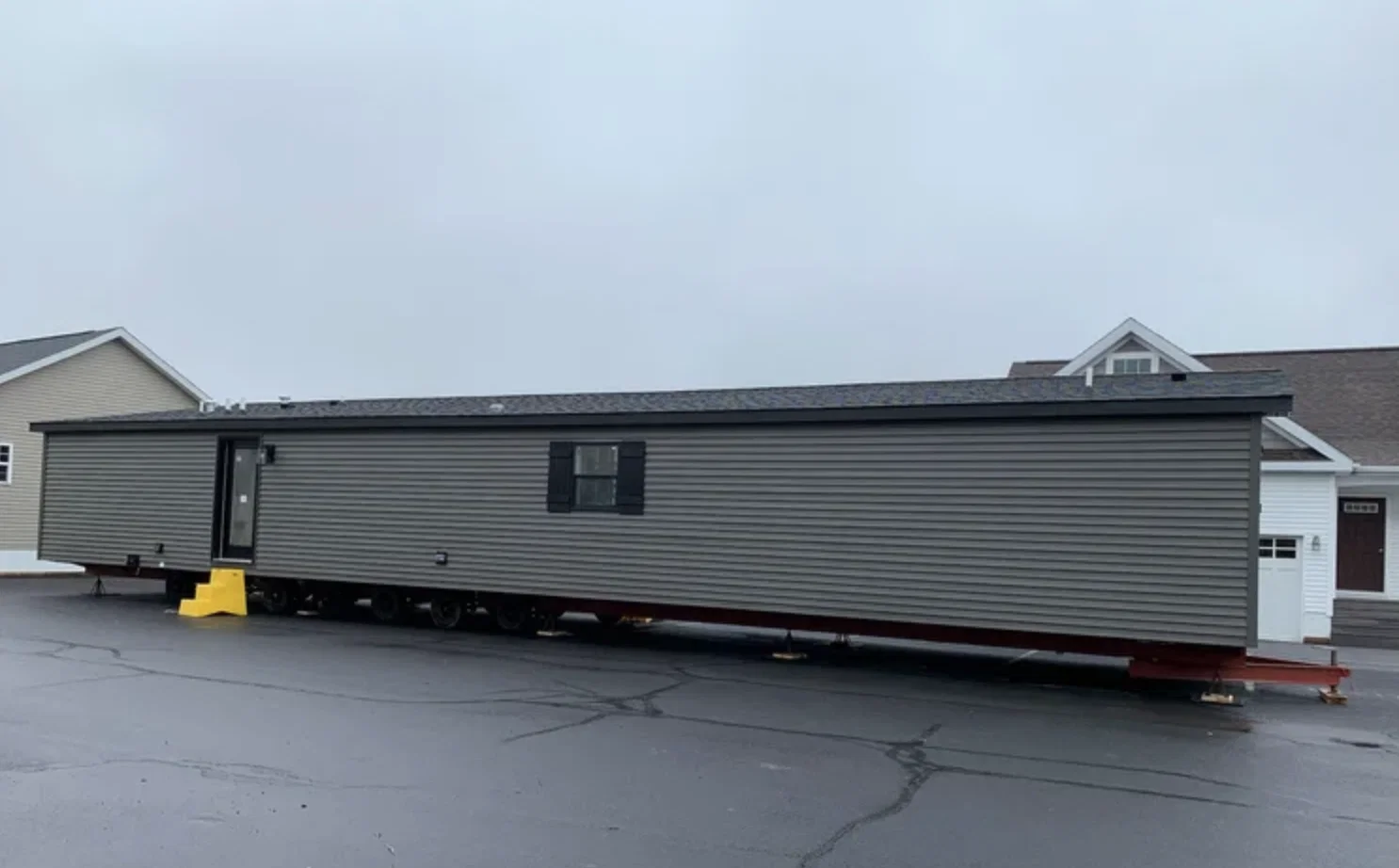 Zk-1100 exterior and elevation home features