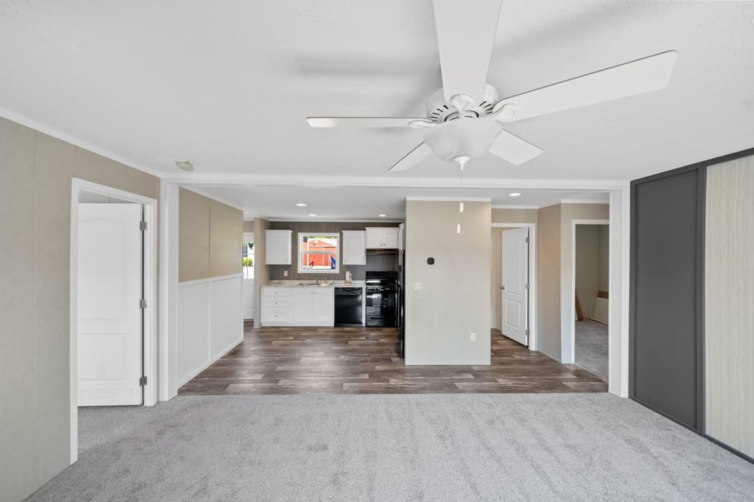 Zircon interior home features