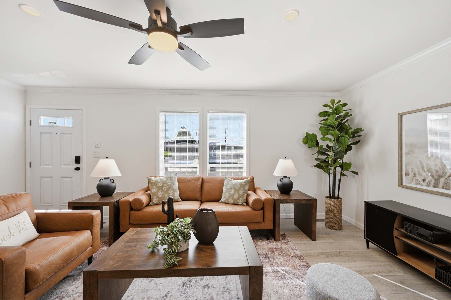 Abundance 1600 interior home features