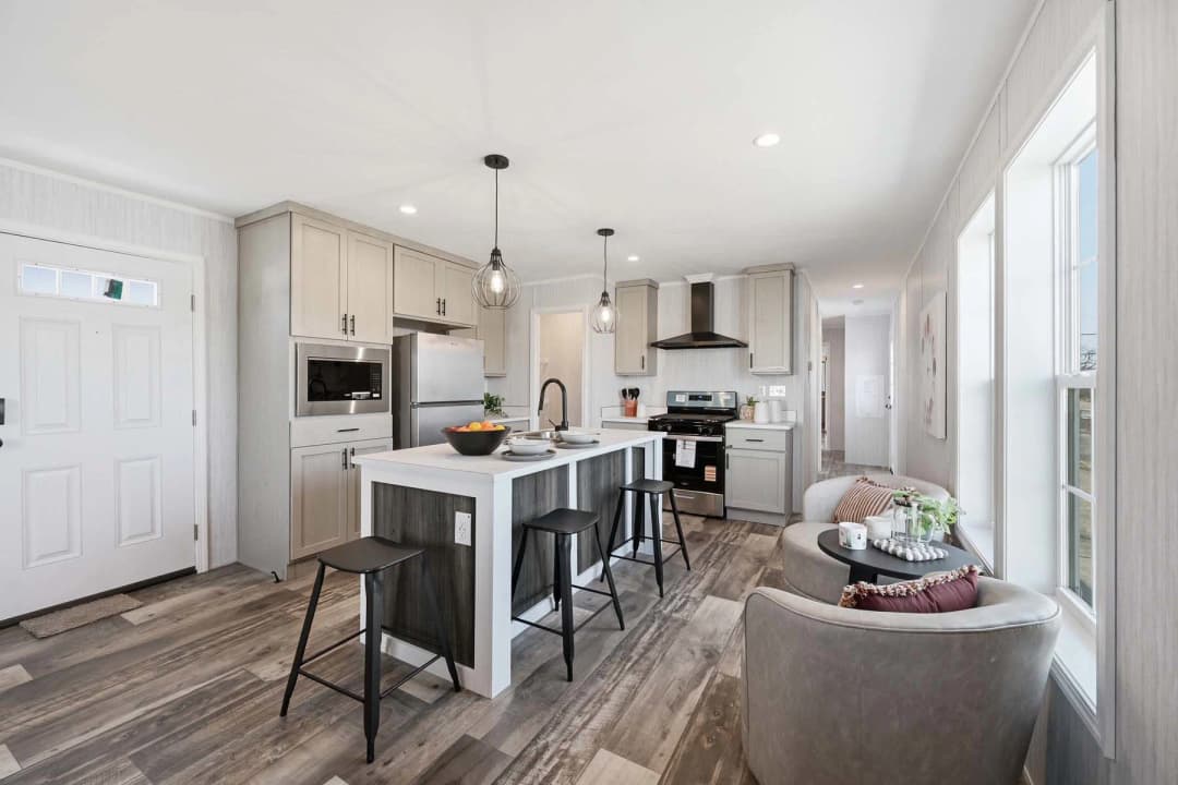 Devotion 940 interior home features