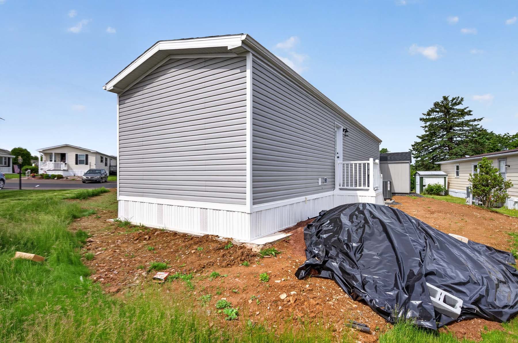 Symphony 641 exterior home features