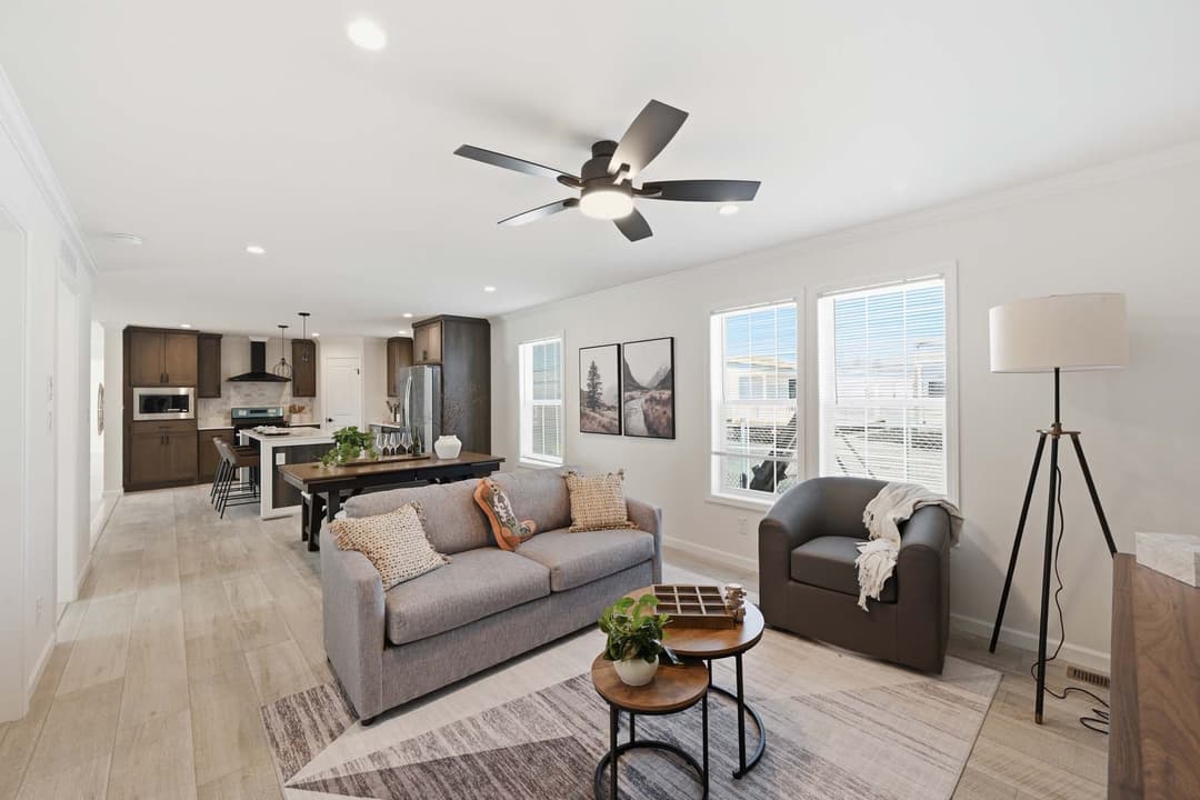 Abundance 1600 interior home features