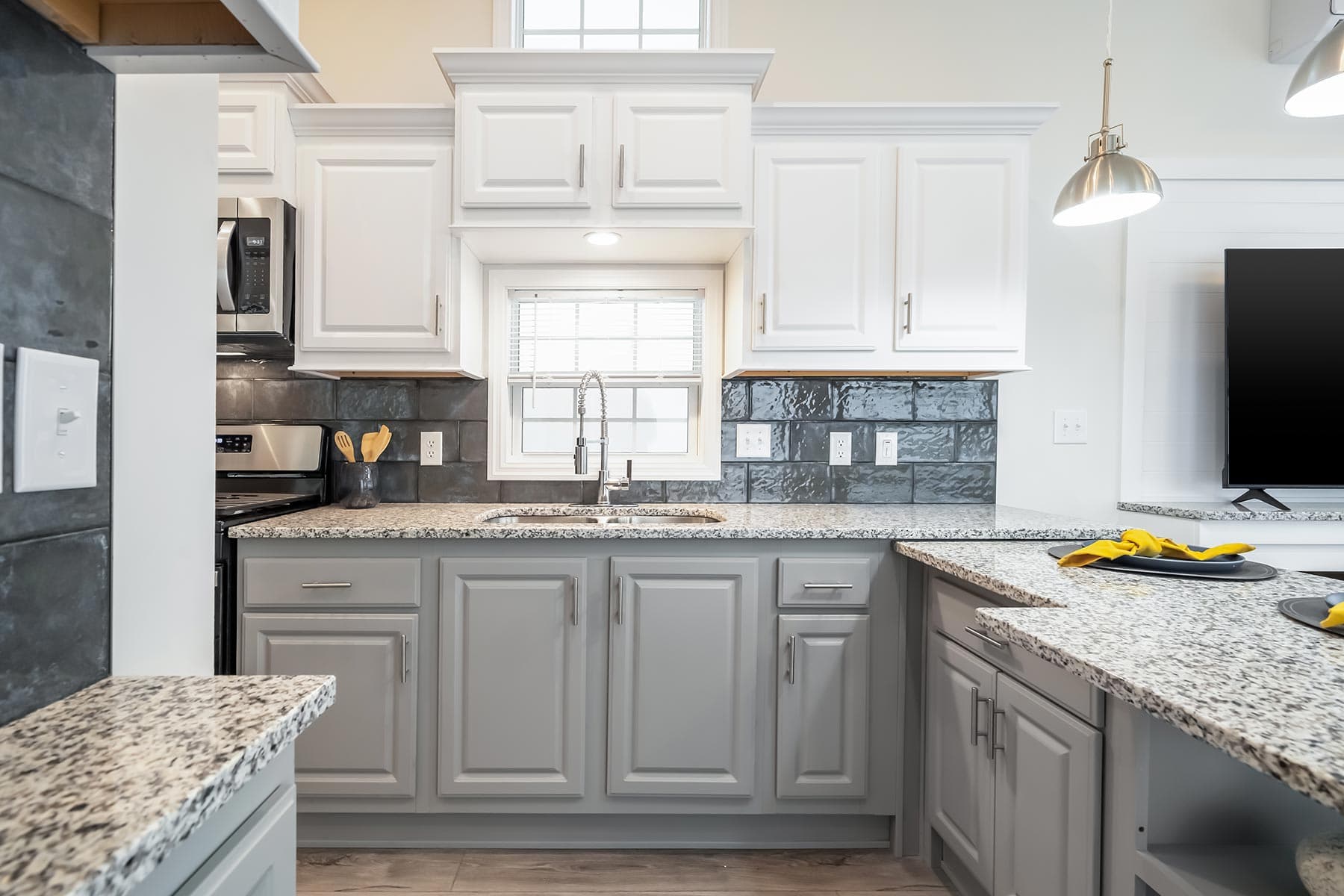 Shore park 1969sl kitchen home features