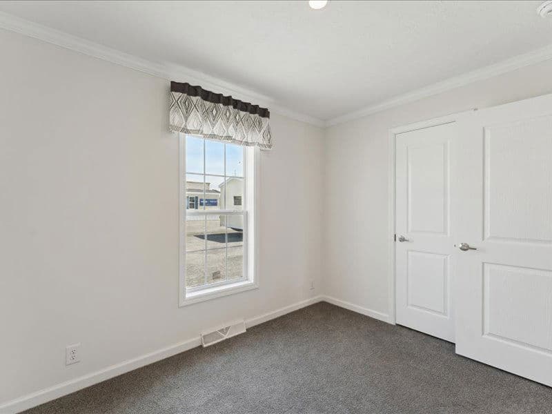 Spectra cs7301 bedroom home features