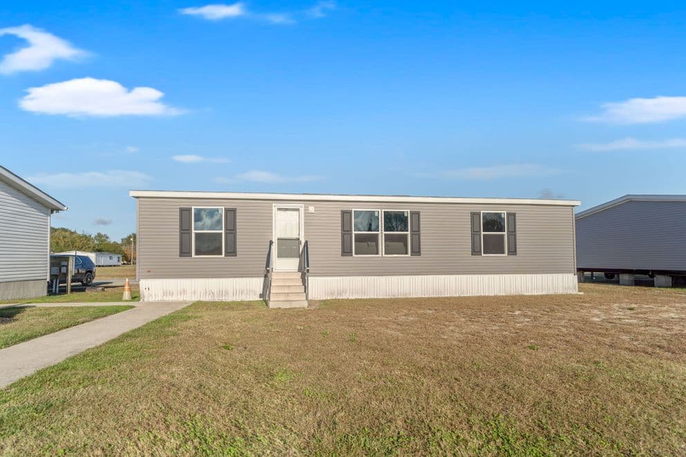 Amethyst 48 elevation and exterior home features