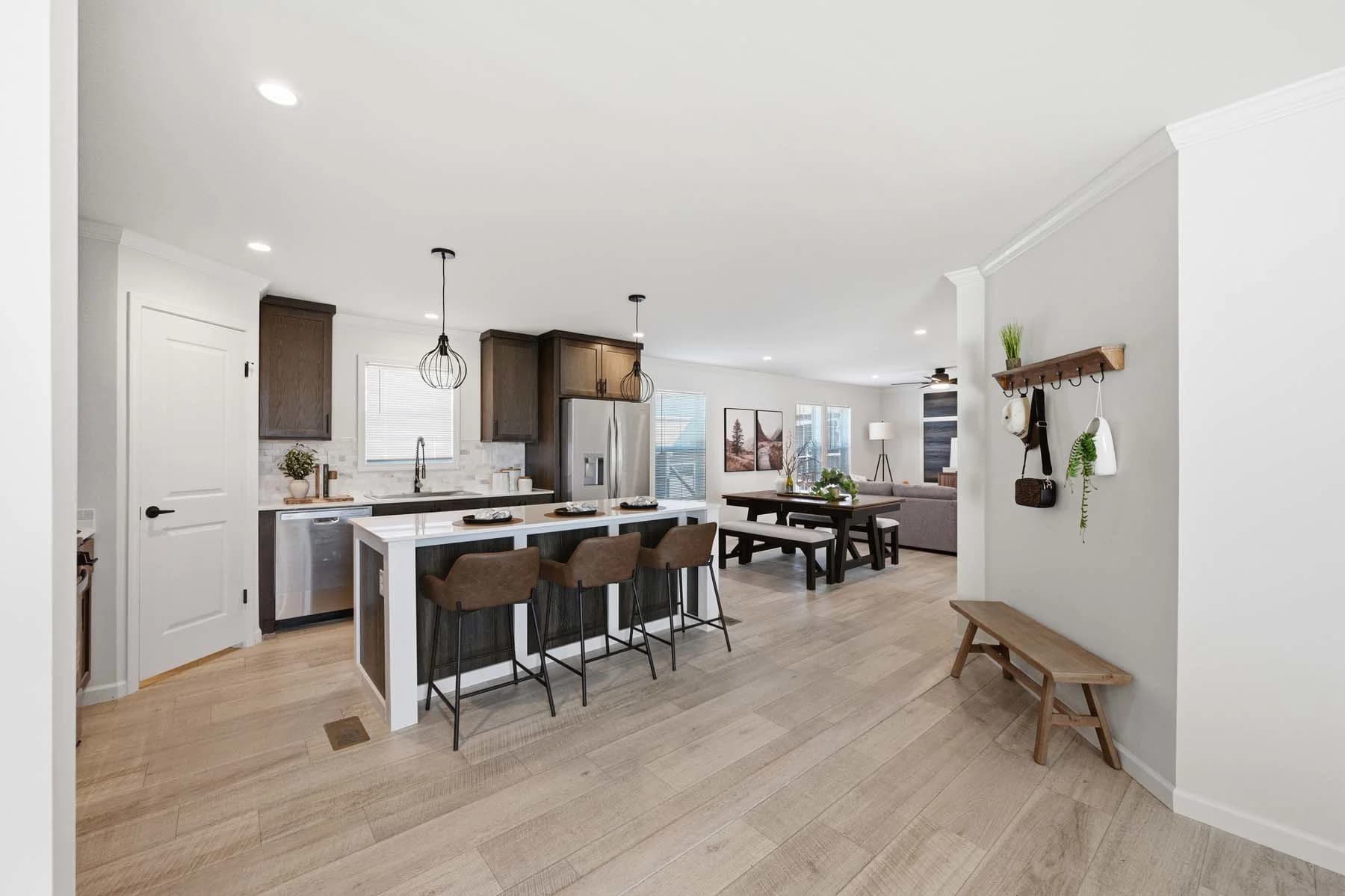 Abundance 1600 interior home features