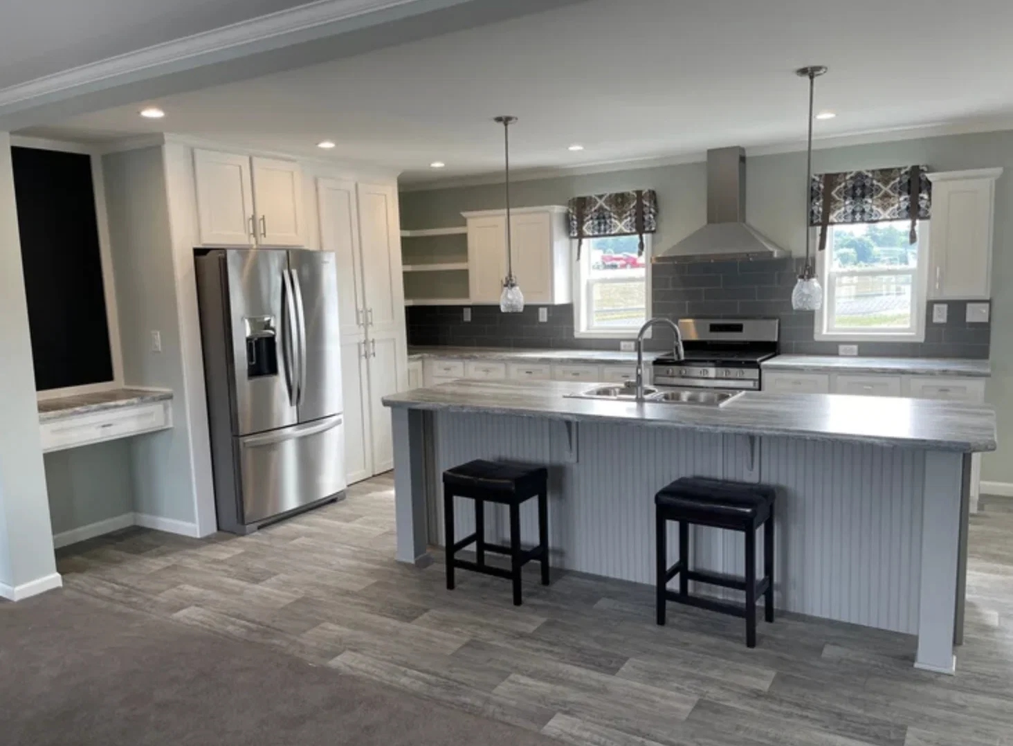 G-3465 kitchen home features