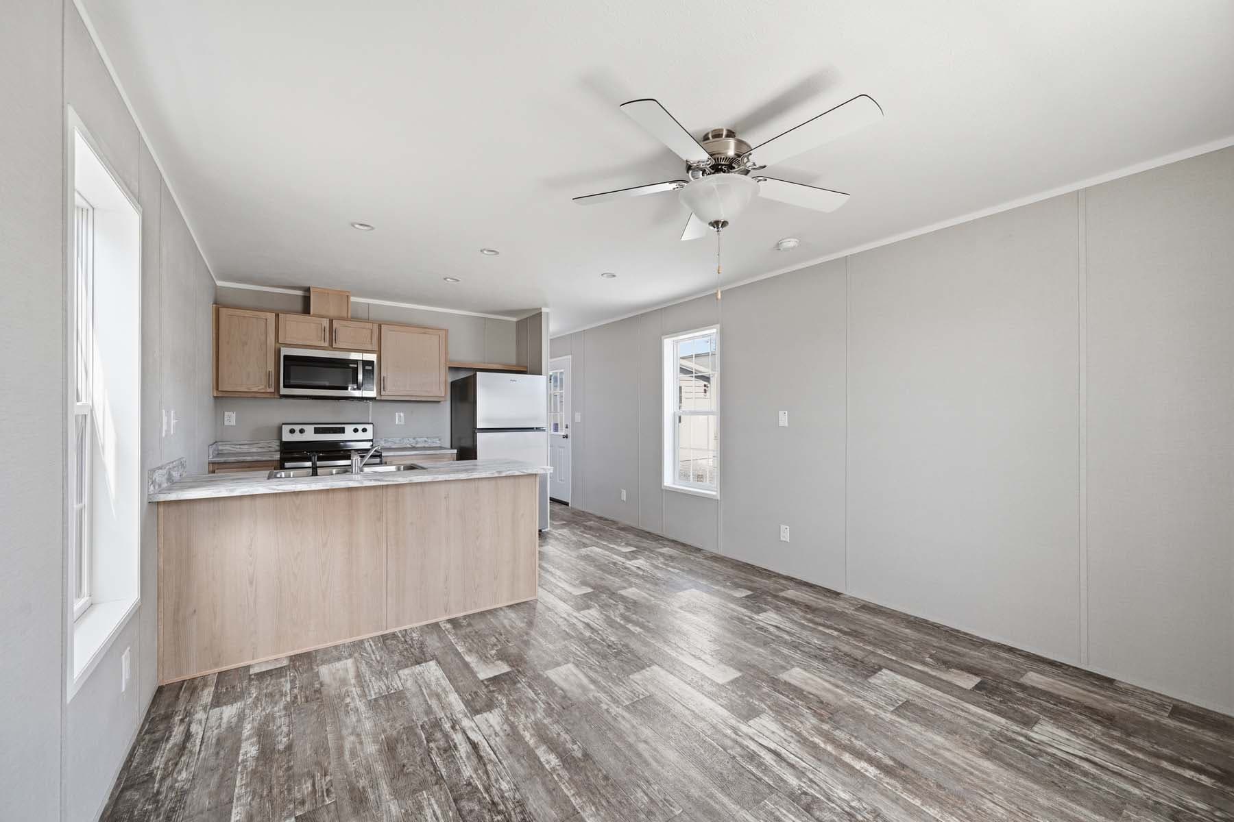 Echo interior home features