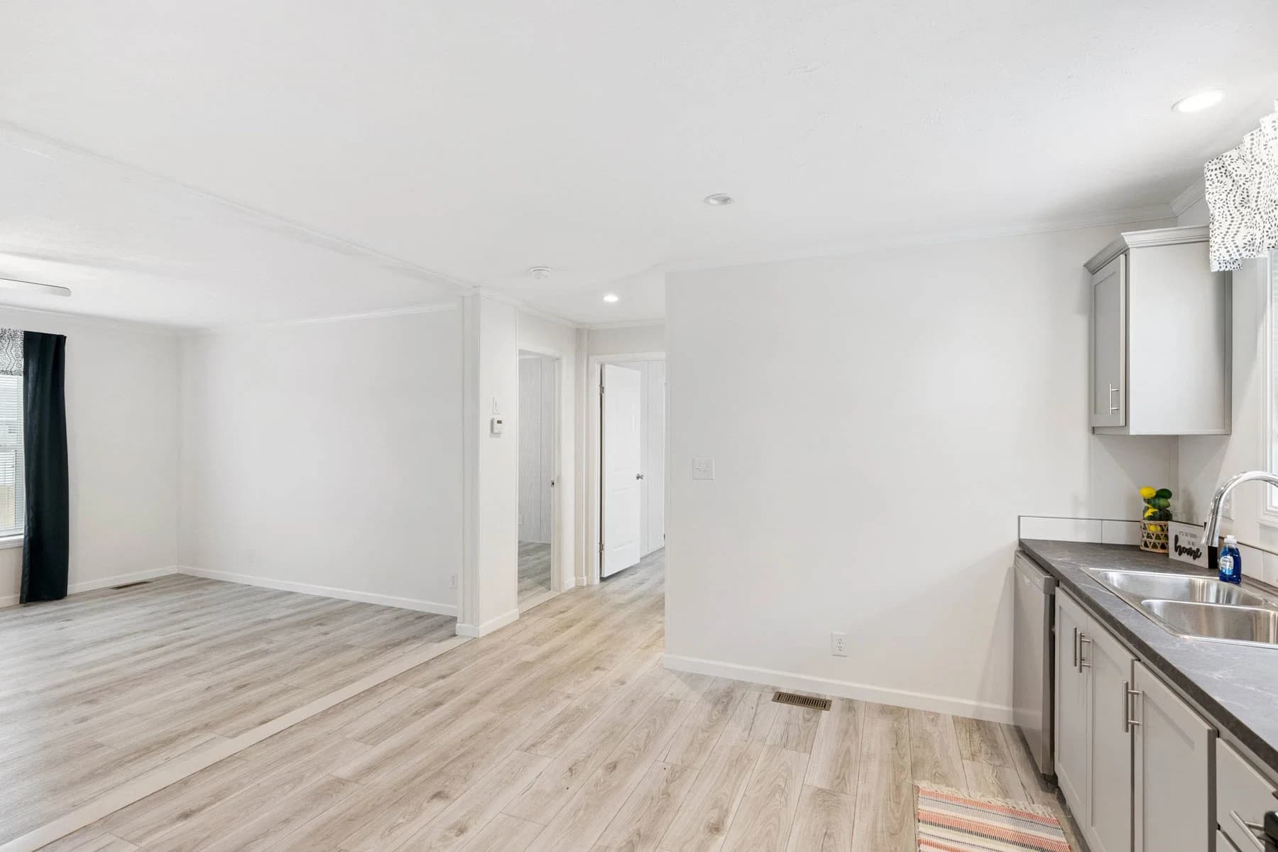 Moosehead interior home features