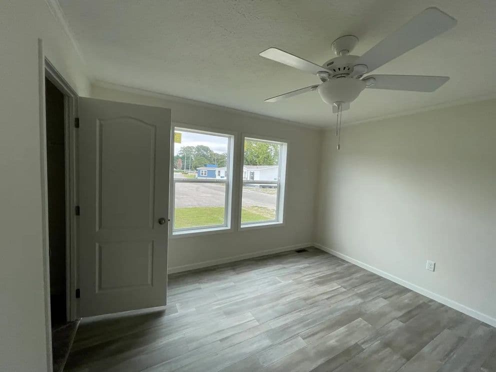 Moonstone bedroom home features