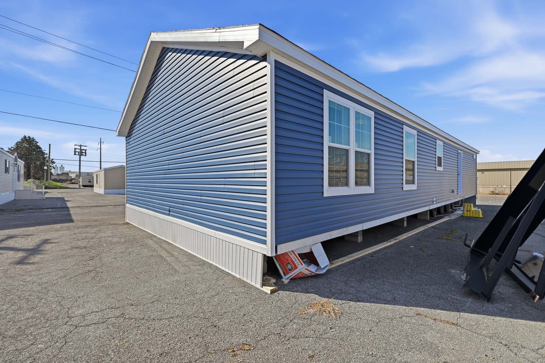 Abundance 1600 elevation and exterior home features