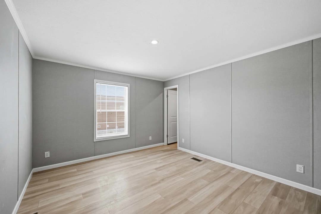 Ontario bedroom home features