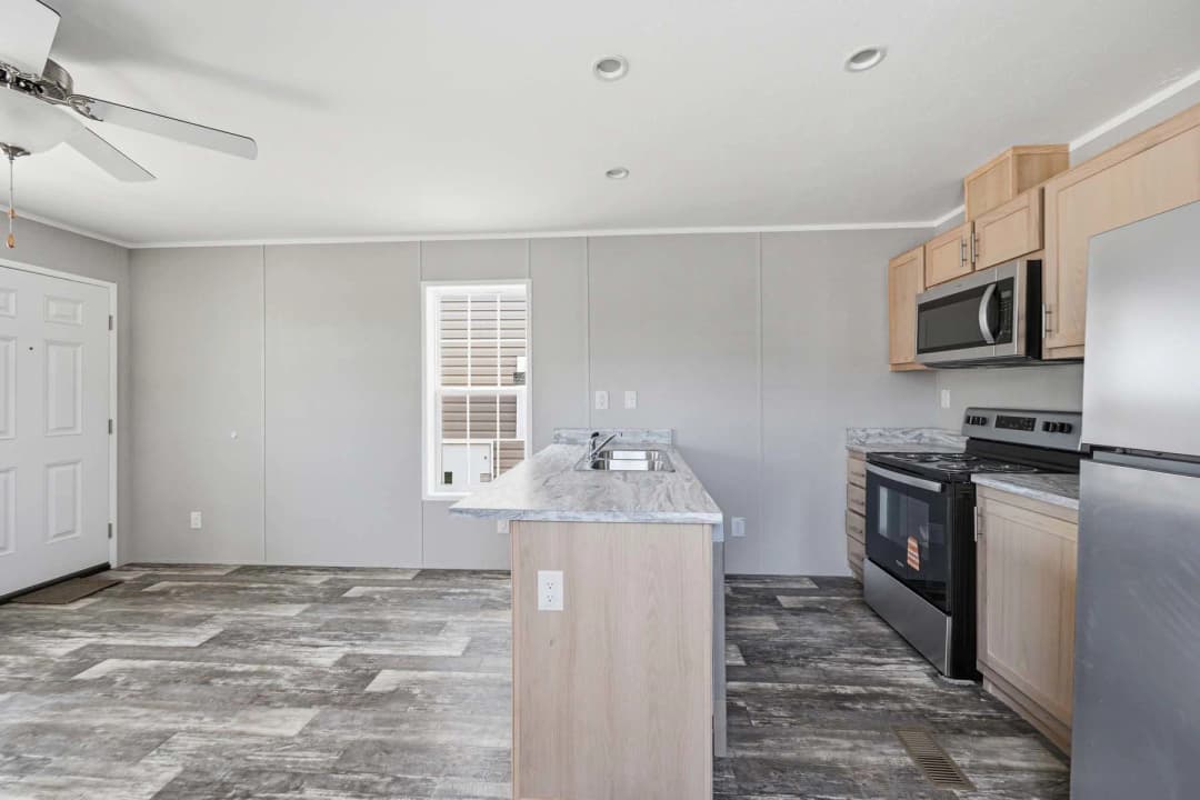 Echo interior home features