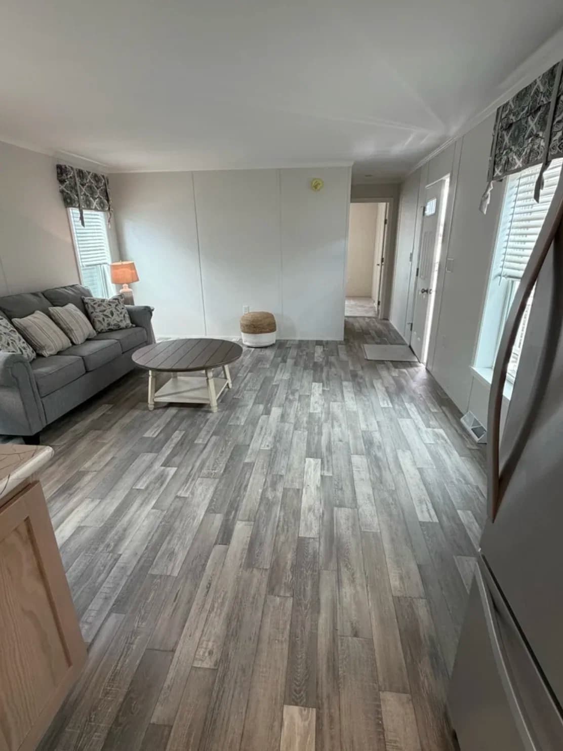 G-16-678 interior home features