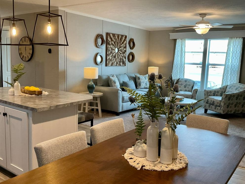 Amethyst 48 interior home features