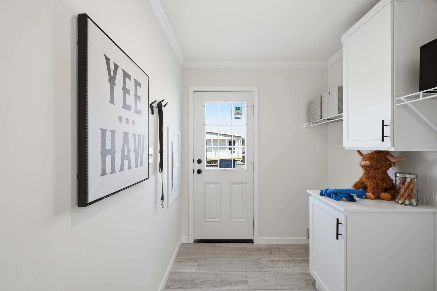 Abundance 1600 interior home features