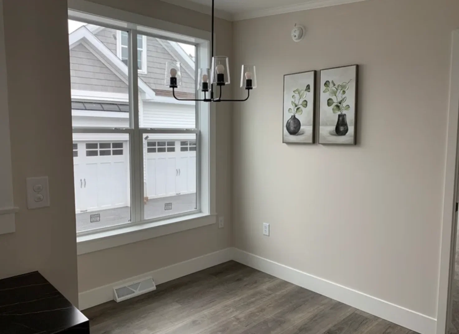 Zk-1100 interior home features