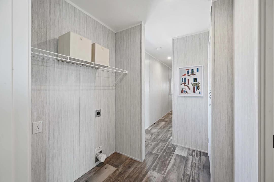 Devotion 940 interior home features