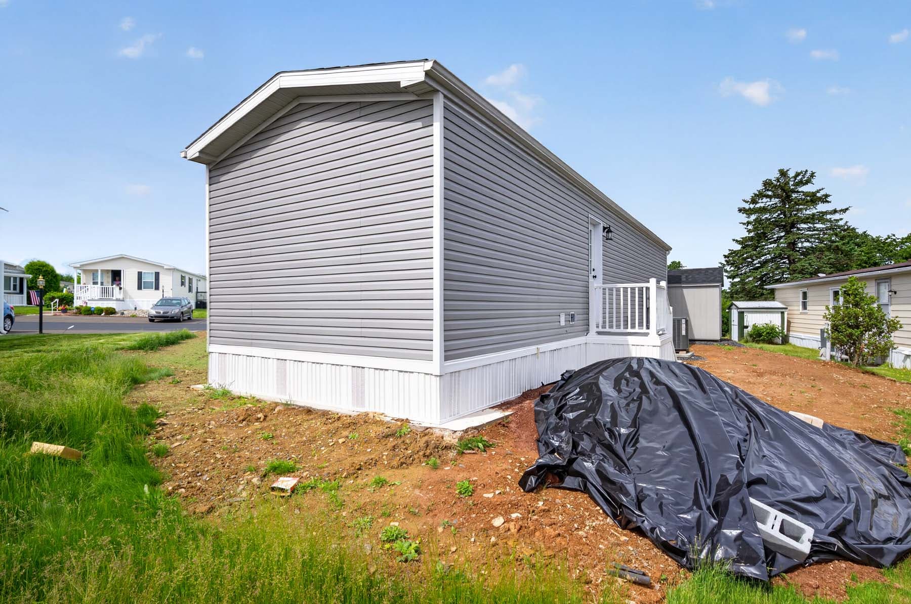 Symphony 641 exterior home features