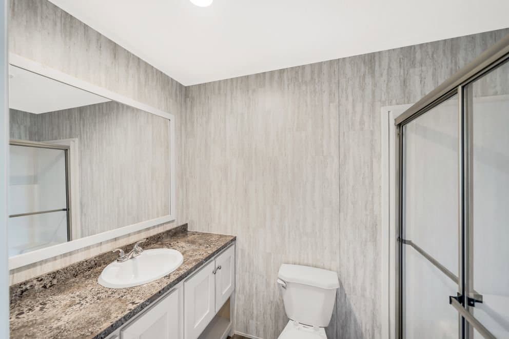 Ruby bathroom home features