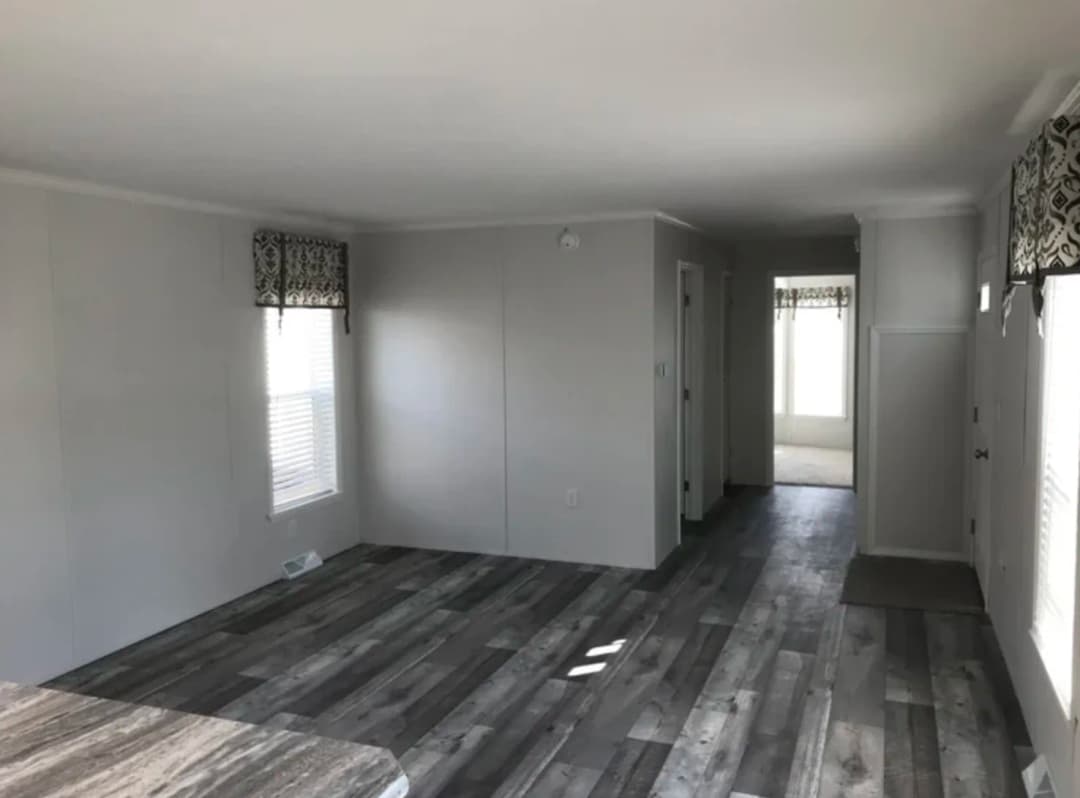 G-16-634 interior home features