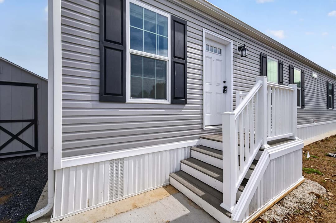 Symphony 641 hero, elevation, and exterior home features