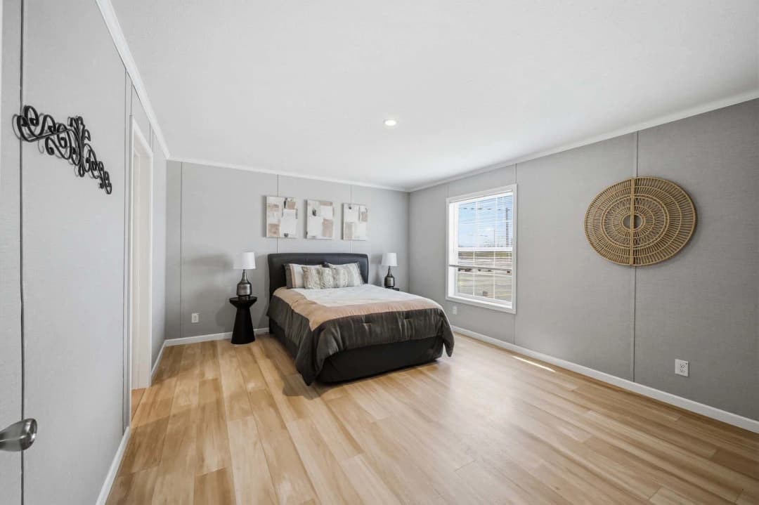 Ontario bedroom home features