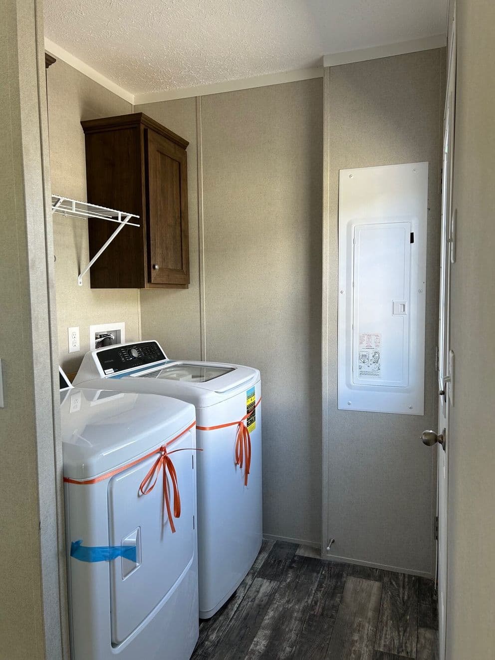 Sapphire 76 interior home features