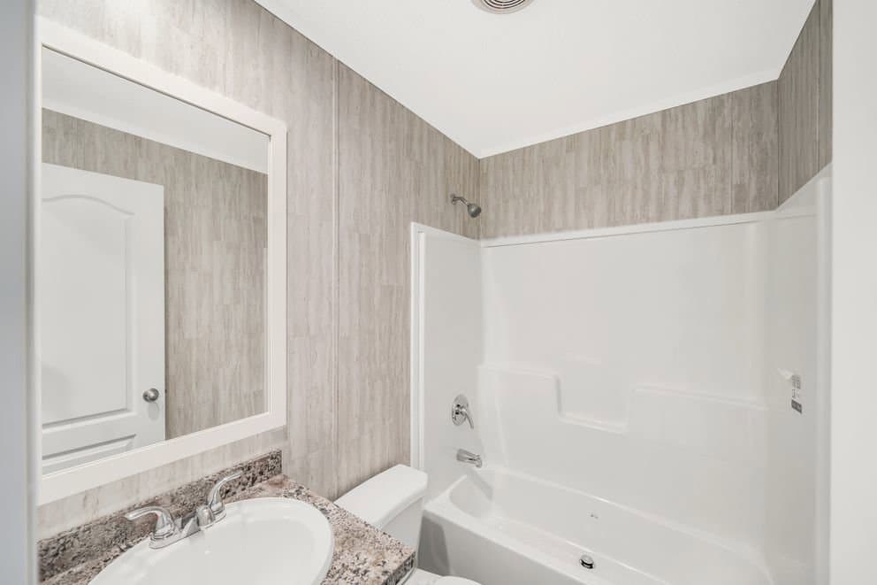 Ruby bathroom home features